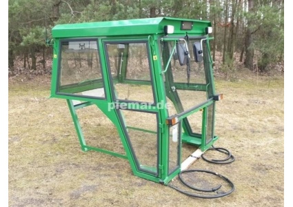 traktorkabine-kabine-grun-schlepper-universal