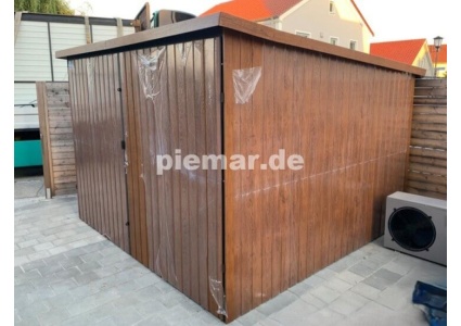 blechgarage-mit-doppelfluegeltor-attika-in-holzdekofarbe_2