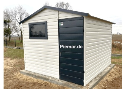 blechgarage-mit-einem-satteldach-tuer-fenster-attika-kantenschutz-bleche-horizontal-vernietet-in-farbe_1