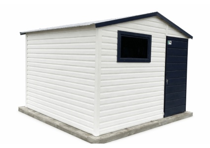 blechgarage-mit-einem-satteldach-tuer-fenster-attika-kantenschutz-bleche-horizontal-vernietet-in-farbe_5