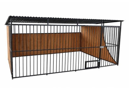 hundezwinger-mit-rückwand-und-2x-geschwungene-seitenwände-mit-holz-4