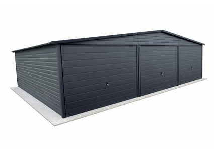 3-fachgaragen-mit-einem-satteldach,-schwingtor-und-horizontalpanel-in-farbe_5