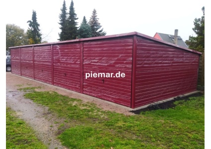  5-fach-garage-14,50-m-x-6,00-m-x-2,14-m-mit-dachneigung-nach-hinten-5x-schwingtor-in-farbe-attika-dachblende-kantenschutz-bleche-horizontal-vernietet-25574