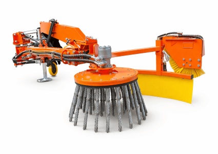 pomaranczowa_maszyna_szczotkowa_na_tle_bialym_1