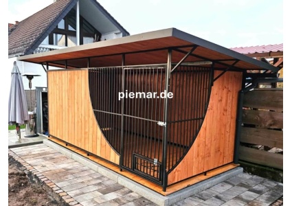 hundezwinger_mit_holzdach_2024-11-29_o_11_10_50_f01a227b_2