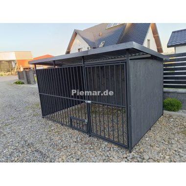 zwinger_mit_holzverkleidung