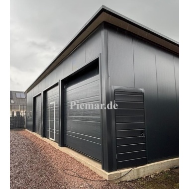 blechgarage-14x6x4m-dachneigung-nach-hinten-sektionaltor-elektroantrieb-1x-schlupftuer-sektionaltor-tuer-fenster-dachrinne-attika-dachblende-kantenschutz-konstruktion-aus-verzinkten-vierkantprofilen-verankerung-isolation_13_1552924135