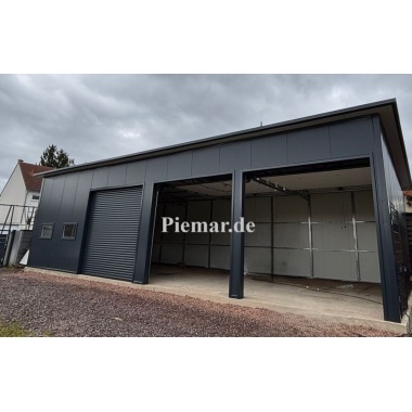 blechgarage-14x6x4m-dachneigung-nach-hinten-sektionaltor-elektroantrieb-1x-schlupftuer-sektionaltor-tuer-fenster-dachrinne-attika-dachblende-kantenschutz-konstruktion-aus-verzinkten-vierkantprofilen-verankerung-isolation_6_1463821320