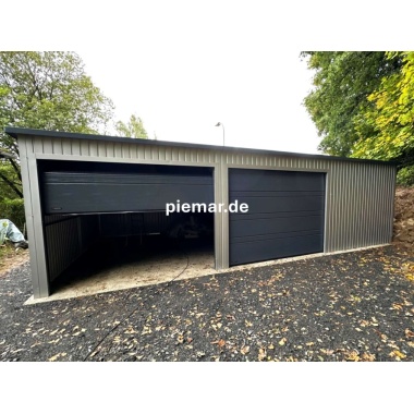 blechgarage-2xsektionaltor-dachrinne-kantenschutz-attika-konstruktion-aus-verzinkten-vierkantprofilen-in-farbe_6