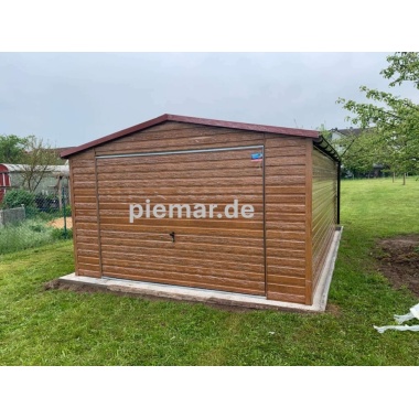 blechgarage-garage-35-5-255m-satteldach-schwingtor-attika-kantenschutz-dachrinne-horizontalblech-verzinkten-vierkantprofilen-holzdekofarbe_1