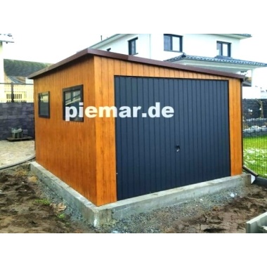 blechgarage-garage-dachneigung-rechts-schwingtor-fenster-holzoptik-dachrinne-attika-kantenschutz_1_461861197