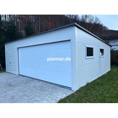 blechgarage-halle-lager-garage-mit-einer-dachneigung-nach-hinten-1x-doppelfluegeltor-3x-fenster-1x-sektionaltor-inkl-elektroantrieb-dachrinne-kondensvlies-dach-attika-dachblende-kantenschutz-konstruktion-aus-verzinkten_7