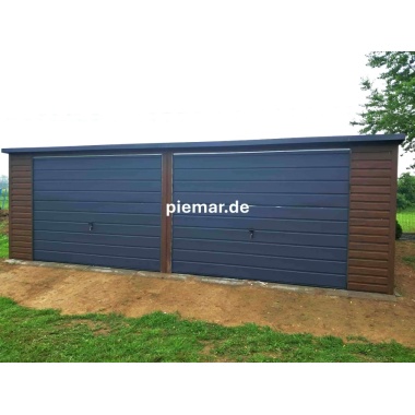blechgarage-mit-dachneigung-nach-hinten-2x-schwingtor-attika-kantenschutz-bleche-horizontal-vernietet-konstruktion-aus-verzinkten-vierkantprofilen-in-holzoptikfarbe_3
