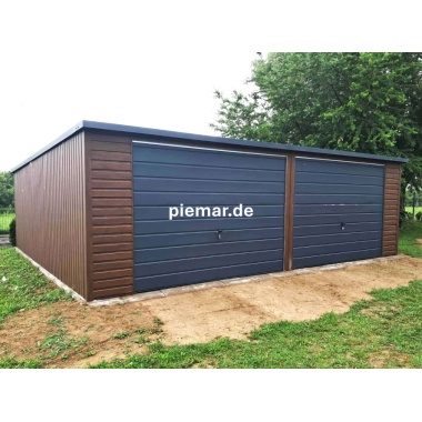 blechgarage-mit-dachneigung-nach-hinten-2x-schwingtor-attika-kantenschutz-bleche-horizontal-vernietet-konstruktion-aus-verzinkten-vierkantprofilen-in-holzoptikfarbe_4