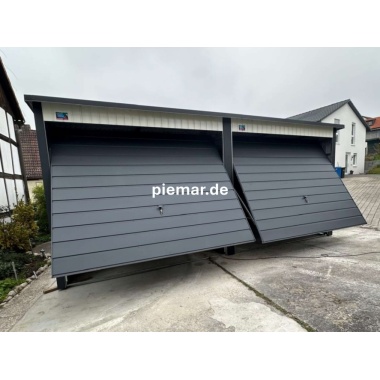 blechgarage-mit-dachneigung-nach-hinten-schwingtor-horizontalpanel-elektroantrieb-dachrinne-kondensvlies-dach-waende-attika-kantenschutz-konstruktion-aus-verzinkten-vierkantprofilen-in-farbe_11