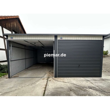 blechgarage-mit-dachneigung-nach-hinten-schwingtor-horizontalpanel-elektroantrieb-dachrinne-kondensvlies-dach-waende-attika-kantenschutz-konstruktion-aus-verzinkten-vierkantprofilen-in-farbe_7