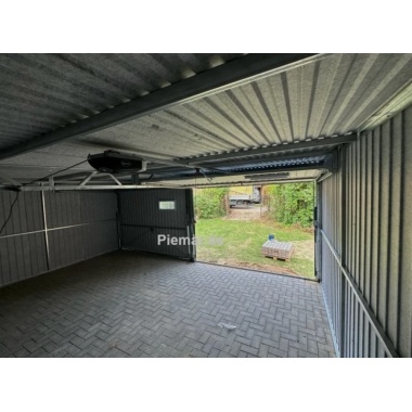 Blechgarage mit Dachneigung nach hinten, 2x Schwingtor (inkl. Elektroantrieb), 2x Lichtband, Attika (Dachblende), Kantenschutz, Kondensvlies (Dach&Wände), Konstruktion aus verzinkten Vierkantprofilen, verzinkt blechgarage-mit-dachneigung-nach-hinten-schwingtor-lichtband-attika-dachblende-kantenschutz-konstruktion-aus-verzinkten-vierkantprofilen-verzinkt_5