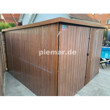 blechgarage-mit-doppelfluegeltor-attika-in-holzdekofarbe_1