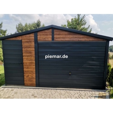 blechgarage-mit-einem-satteldach-horizontalpanel-holzoptik-1x-schwingtor-1x-tuer-1x-fenster-dachrinne-attika-kantenschutz-konstruktion-aus-verzinkten-vierkantprofilen-dachblech-ziegeloptik_2