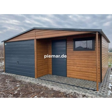 blechgarage-mit-einem-satteldach-konstruktion-aus-grudnierten-vierkantprofilen-1x-schwingtor-horizontalpanel-1x-tuer-tueroeffnung-nach-links-fenster-holzoptik-attika-dachblende-kantenschutz-trennwand-bleche-horizontal-vern_5