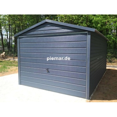 blechgarage-mit-einem-satteldach-schwingtor-attika-dachblende-kantenschutz-konstruktion-aus-verzinkten-vierkantprofilen-bleche-horizontal-vernietet-in-matt-farbe_2