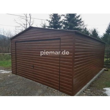 blechgarage-mit-einem-satteldach-schwingtor-horizontalpanel--in-holzdekofarbe_1