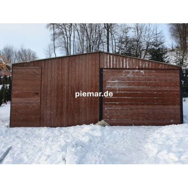 blechgarage-mit-einem-satteldach-schwingtor-horizontalpanel-tuer-in-holzdekofarbe_5