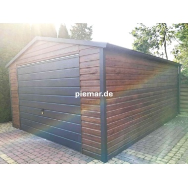blechgarage-mit-einem-satteldach-schwingtor-kantenschutz-attika-dachrinne-horizontalpanel-konstruktion-aus-verzinkten-vierkantprofilen-in-holzdekofarbe_2