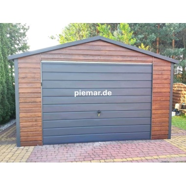 blechgarage-mit-einem-satteldach-schwingtor-kantenschutz-attika-dachrinne-horizontalpanel-konstruktion-aus-verzinkten-vierkantprofilen-in-holzdekofarbe_3