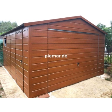 blechgarage-mit-einem-satteldach-schwingtor-kantenschutz-attika-horizontalpanel-konstruktion-aus-verzinkten-vierkantprofilen-in-holzdekofarbe_2