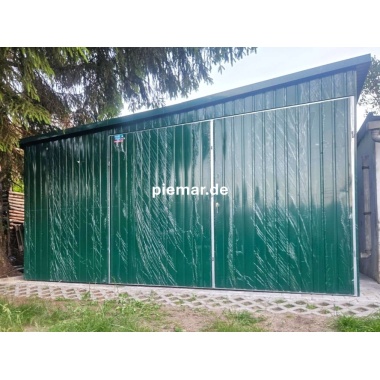 blechgarage-mit-einer-dachneigung-links-doppelfluegeltor-dachrinne-attika-dachblende-konstruktion-aus-verzinkten-vierkantprofilen-in-farbe_2