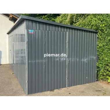 blechgarage-mit-einer-dachneigung-rechts-2x-doppelfluegeltor-attika-dachblende-konstruktion-aus-verzinkten-vierkantprofilen-in-farbe_2