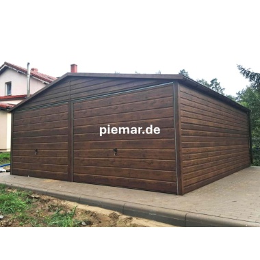 blechgarage-mit-satteldach-2x-schwingtor-attika-kantenschutz-horizontalpanel-konstruktion-aus-verzinkten-vierkantprofilen-dachrinne-1x-tuer-in-holzdekofarbe_2