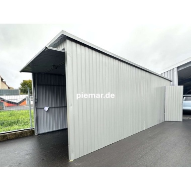 blechgarage-mit-schwingtor-elektroantrieb-tuer-1x-fenster-attika-kantenschutz-konstruktion-aus-verzinkten-vierkantprofilen-in-holzdekofarbe_3