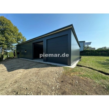 blechgarage_garage_mit_dachneigung_nach_hinten_konstruktion_aus_verzinkten_vierkantprofilen_3x_fenster_2x_sektionaltor_elektroan_10_878615623