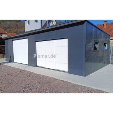 garage-10x5x3m-mit-einer-dachneigung-nach-hinten-fenster-sektionaltor-inkl-elektroantrieb-schlupftuer-sektionaltor-dachrinne-attika-kantenschutz-konstruktion-aus-verzinkten-vierkantprofilen-in-farbe-isolation_1