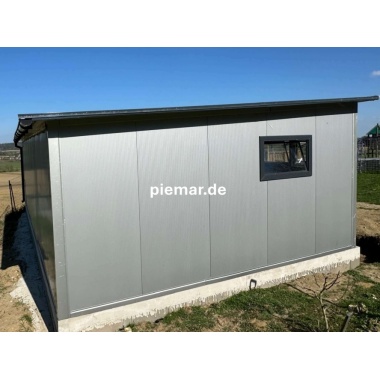 garage-900-m-500-m-250-m-mit-einer-dachneigung-nach-hinten-3x-fenster-2x-sektionaltor-inkl-elektroantrieb-1x-schlupftuer-fuer-sektionaltor-tueroeffnung-nach-links-dachrinne-attika-dachblende-konstruktion-aus-verzinkten__7