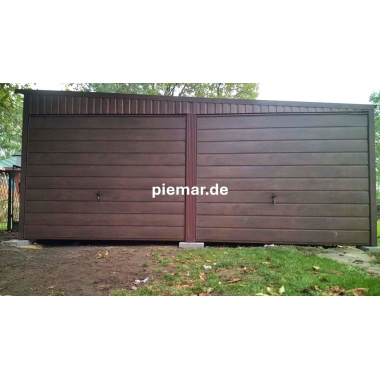 garage-dachneigung-rechts-schwingtor-horizontalpanel-holzoptik-attika-kantenschutz_1