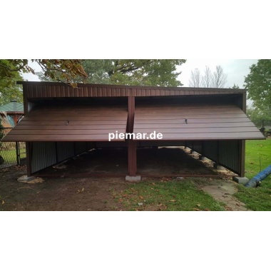 garage-dachneigung-rechts-schwingtor-horizontalpanel-holzoptik-attika-kantenschutz_7